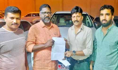 ഒ.​എ​ന്‍.​സി.​പി ഭാ​ര​വാ​ഹി​ക​ള്‍ ഡെ​പ്യൂ​ട്ടി സ്പീ​ക്ക​ര്‍ക്ക് നി​വേ​ദ​നം ന​ല്‍കി