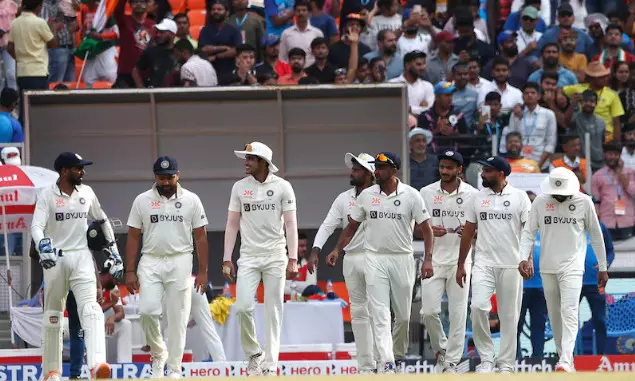 ‘ഇനി കിരീടവും വഴിയെ...’ ടെസ്റ്റ് റാങ്കിങ്ങിൽ ഓസീസിനെ കടന്ന് ഒന്നാം സ്ഥാനം പിടിച്ച് ഇന്ത്യ