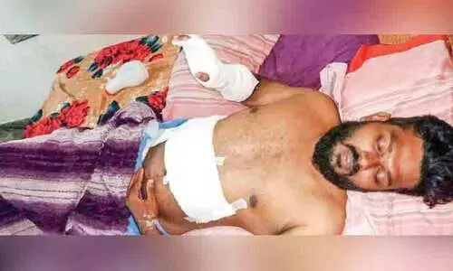 യുവാവിനെ വീട്ടിൽ കയറി വധിക്കാൻ ശ്രമം; ഗുരുതര പരിക്കുകളോടെ ആശുപത്രിയിൽ