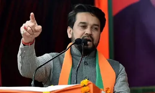 കേന്ദ്രമന്ത്രി അനുരാഗ് താക്കൂറിനെതിരെ ഗുസ്തി താരങ്ങൾ: ‘ബ്രിജ് ഭൂഷൻ പ്രതിയായ ലൈംഗിക പീഡനക്കേസിൽ അന്വേഷണം അട്ടിമറിക്കാൻ ശ്രമിക്കുന്നു’