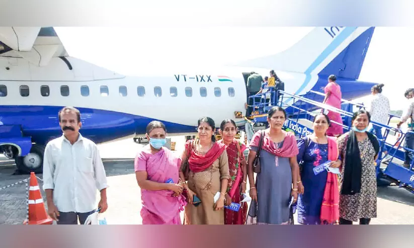 ആഹ്ലാദത്തോടെ ആകാശയാത്ര