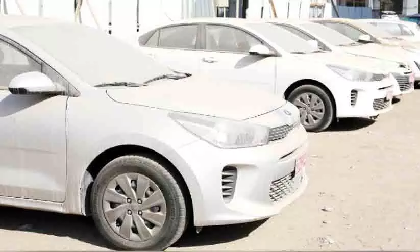 വാഹനങ്ങൾ ഉപേക്ഷിക്കൽ; 1,000 റിയാൽവരെ പിഴ ഈടാക്കും വാഹനങ്ങൾ ഉപേക്ഷിക്കൽ; 1,000 റിയാൽവരെ പിഴ ഈടാക്കും