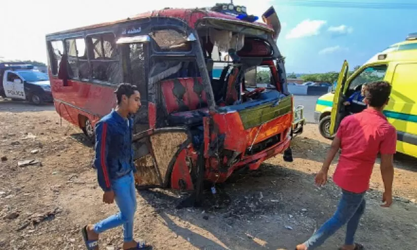 Egypt bus crash with truck 17 death