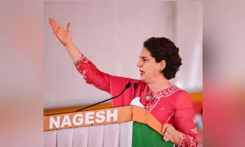 ബി.ജെ.പി സർക്കാർ 1.5 ലക്ഷം കോടി കൊള്ളയടിച്ചു -പ്രിയങ്ക ബി.ജെ.പി സർക്കാർ 1.5 ലക്ഷം കോടി കൊള്ളയടിച്ചു -പ്രിയങ്ക