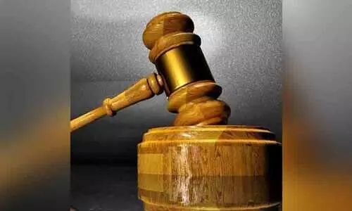 ബീ​ച്ചി​ൽ അ​മ്മ​ക്കും കു​ട്ടി​ക​ൾ​ക്കും നാ​യ്   ആ​ക്ര​മ​ണം: മൂ​ന്നു​പേ​ർ​ക്ക്​ 10,000 ദി​ർ​ഹം പി​ഴ