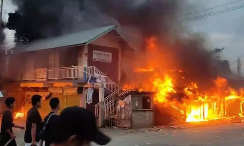 എന്താണ് മണിപ്പൂരിൽ സംഭവിക്കുന്നത്? സാമുദായിക വിദ്വേഷത്തിലേക്ക് നയിച്ചതെന്ത്? എന്താണ് മണിപ്പൂരിൽ സംഭവിക്കുന്നത്? സാമുദായിക വിദ്വേഷത്തിലേക്ക് നയിച്ചതെന്ത്?