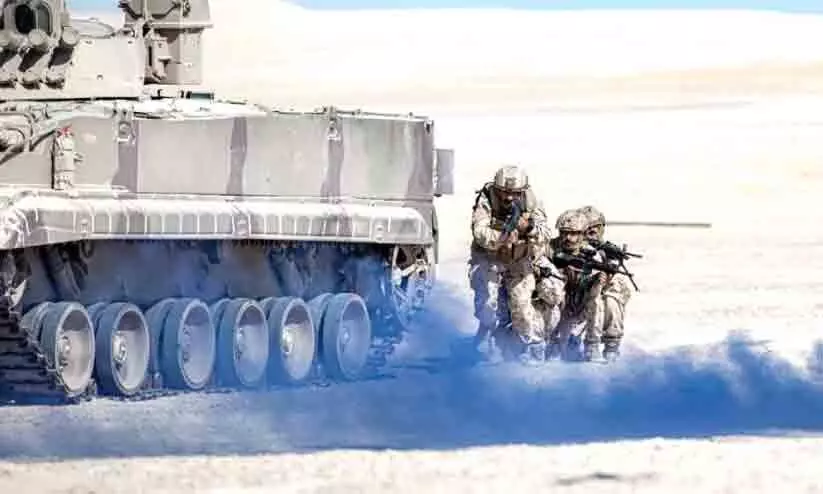 സായുധസേന ഏകീകരണ സ്മരണയിൽ ഇമാറാത്ത് സായുധസേന ഏകീകരണ സ്മരണയിൽ ഇമാറാത്ത്