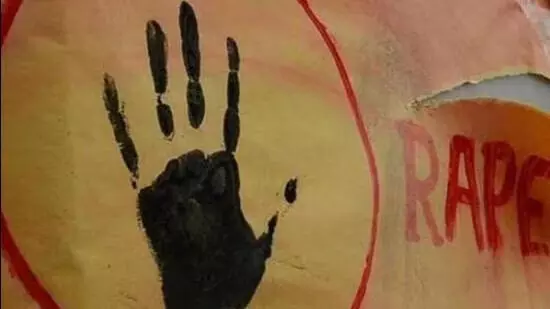 യുവതിയെ ബലാത്സംഗം ചെയ്ത് സ്വകാര്യ ഭാഗങ്ങളിൽ മുളകുപൊടി വിതറി; യുവാവ് അറസ്റ്റിൽ