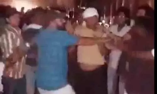 പശുഗുണ്ടകൾ അഞ്ച് ട്രക്ക് ​ഡ്രൈവർമാരെ ആക്രമിച്ചു, നാലുപേർ അറസ്റ്റിൽ -VIDEO