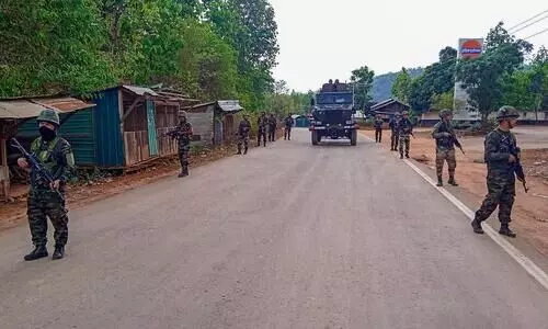 ‘മ​ണി​പ്പൂ​രി​ൽ ന​ട​ക്കു​ന്ന​ത് വം​ശീ​യ ഭീ​ക​ര​ത’