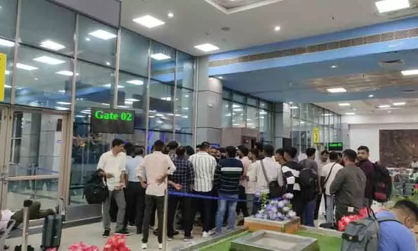 കോഴിക്കോട്-ദുബൈ എയർ ഇന്ത്യ വിമാനം വൈകി