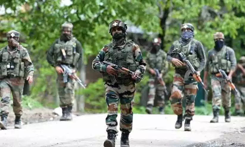 രജൗരി ഭീകരാക്രമണം: തിരച്ചിൽ തുടരുന്നു രജൗരി ഭീകരാക്രമണം: തിരച്ചിൽ തുടരുന്നു