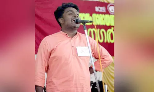 സദസ്സ്​​ കീഴടക്കി സുഹ്റയും മജീദും; കഥാപ്രസംഗത്തിൽ ശരൺ തമ്പി