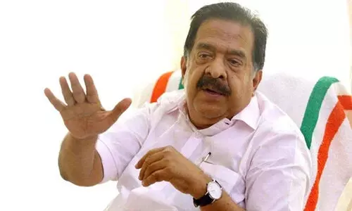 കാമറയുടെ മറവില് നടന്നത് കേരളം കണ്ട ഏറ്റവും വലിയ കൊള്ളയെന്ന് രമേശ് ചെന്നിത്തല കാമറയുടെ മറവില് നടന്നത് കേരളം കണ്ട ഏറ്റവും വലിയ കൊള്ളയെന്ന് രമേശ് ചെന്നിത്തല