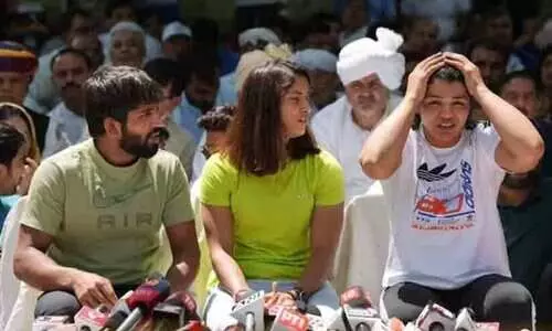 വനിത ഗുസ്‍തി താരങ്ങൾക്ക് ബി.ജെ.പി മന്ത്രിയുടെ പിന്തുണ