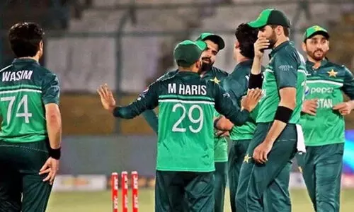 ന്യൂസിലാൻഡിനോട് തോറ്റ പാകിസ്താന് 48 മണിക്കൂറിനകം ഒന്നാം റാങ്ക് നഷ്ടമായി