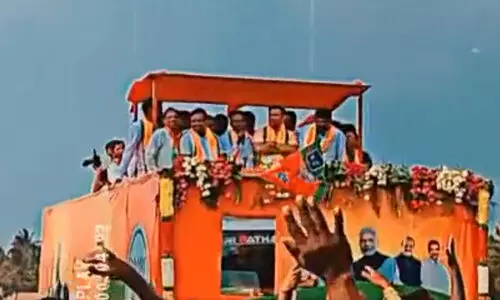 ബി.ജെ.പി പരിപാടിയിൽ മുദ്രാവാക്യം ‘കോൺഗ്രസ് പാർട്ടി കീ ജയ്’; നാണംകെട്ട് നേതാക്കളും അണികളും -VIDEO