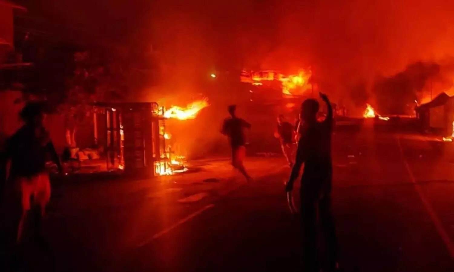 അവസാന 10 കുക്കി കുടുംബങ്ങളെയും സർക്കാർ കുടിയൊഴിപ്പിച്ചു; ഇംഫാലിലെ ന്യൂ ലാംബുലെൻ ഇനി ‘കുക്കി മുക്ത മേഖല’.