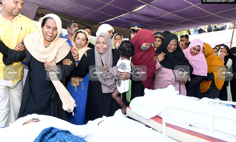 Tanur Boat Accident funeral