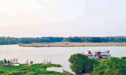 ദുരന്തഭീതിയിൽ മുറിഞ്ഞമാട്ടിലെ ബോട്ട് സർവിസ്