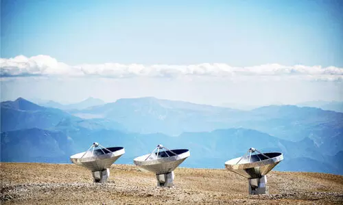 radio telescope