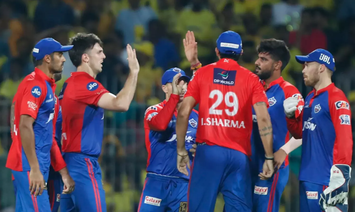 ചെന്നൈ ബാറ്റർമാരെ പിടിച്ചുകെട്ടി ഡൽഹി ബൗളർമാർ; 168 റൺസ് വിജയ ലക്ഷ്യം