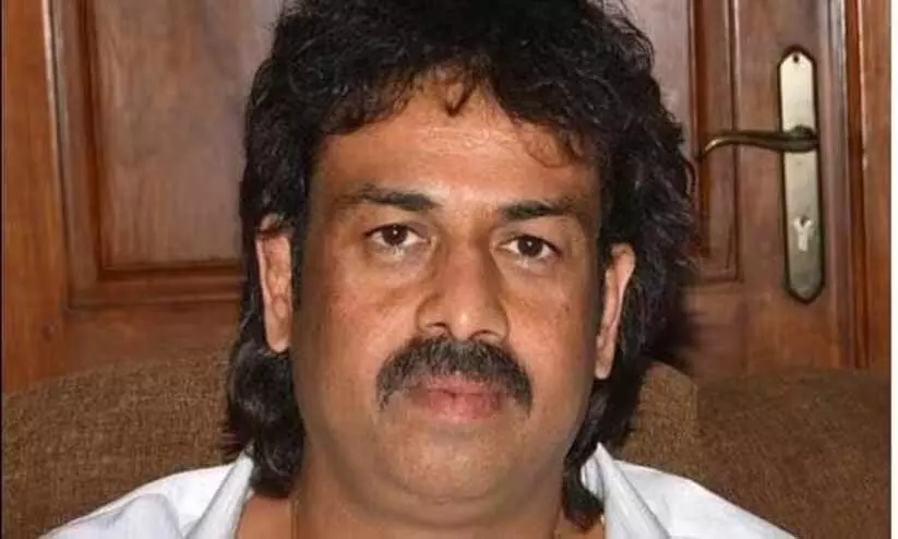 വീട്ടുകാരുടെ കൊമ്പുകോർക്കൽ വീട്ടുകാരുടെ കൊമ്പുകോർക്കൽ