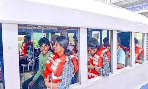 കുമരകത്ത് ബോട്ടുകളിൽ പരിശോധന