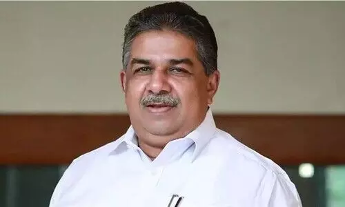 സജി ചെറിയാനും കേന്ദ്രത്തിന്‍റെ വെട്ട്​; യു.എ.ഇ, ബഹ്​റൈൻ യാത്രക്ക്​​ അനുമതിയില്ല