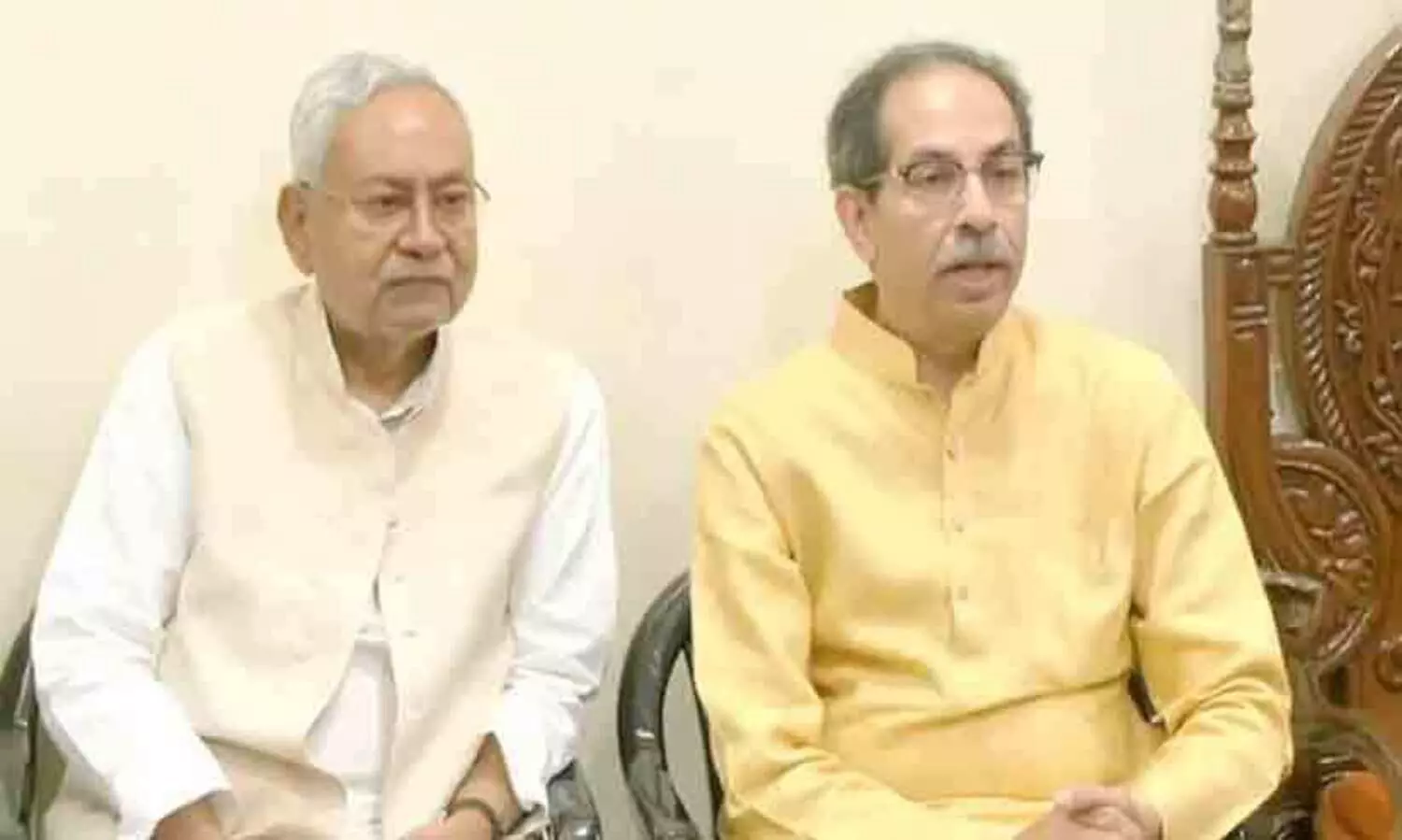 Uddhav Thackeray with Nitish Kumar