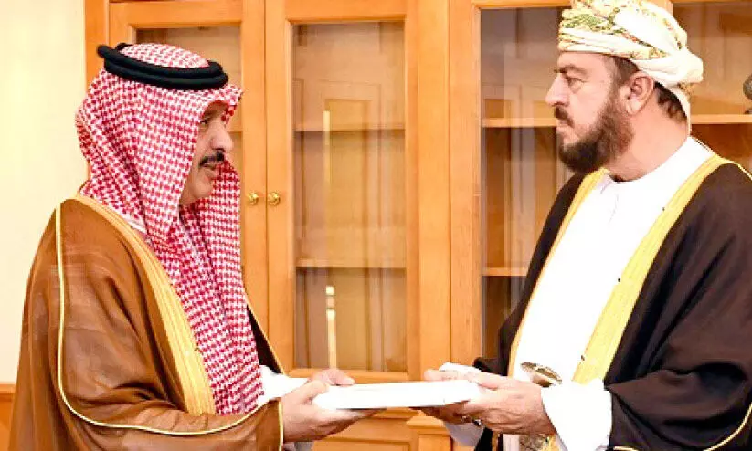 സൗദി രാജാവിന്റെ സന്ദേശം സുൽത്താന് കൈമാറി സൗദി രാജാവിന്റെ സന്ദേശം സുൽത്താന് കൈമാറി