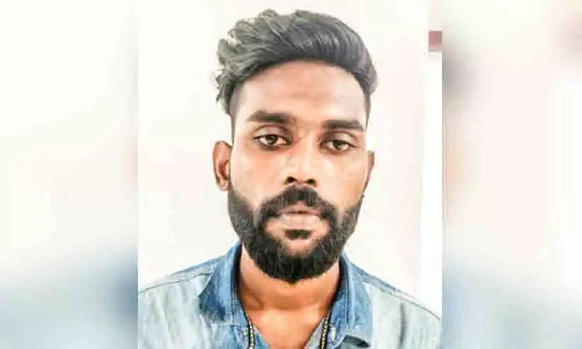 കാപ്പ ചുമത്തി യുവാവിനെ നാടുകടത്തി കാപ്പ ചുമത്തി യുവാവിനെ നാടുകടത്തി