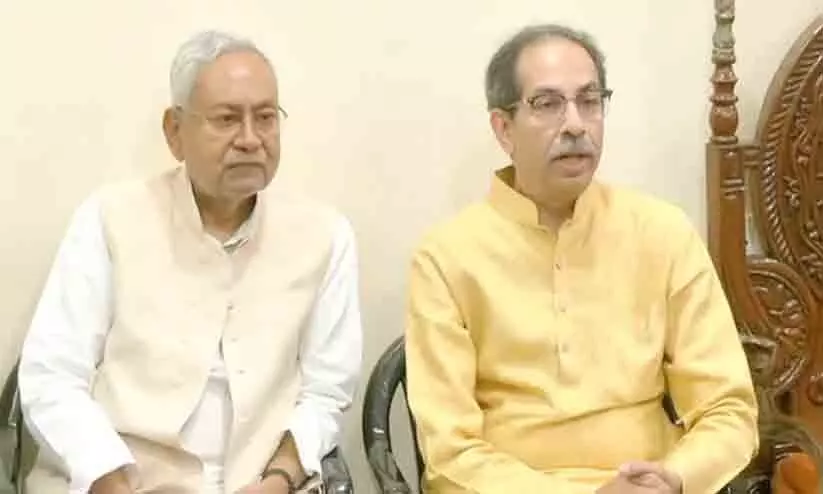 Uddhav Thackeray with Nitish Kumar
