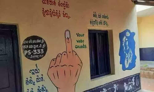 കർണാടക: വോട്ട് മടി മാറ്റാൻ കിടിലൻ ബൂത്തുകൾ
