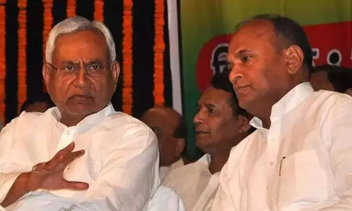 അഴിമതി ആരോപണത്തിൽ പാർട്ടി വിശദീകരണം തേടി; രാജിവെച്ച് ബി.ജെ.പിയിൽ ചേരാനൊരുങ്ങി ജെ.ഡി.യു മുൻ മന്ത്രി