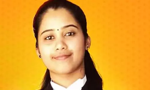 എൽ.എൽ.എം പരീക്ഷയിൽ ഒന്നാം റാങ്ക് കരസ്ഥമാക്കി രേഷ്മ ടി ആർ