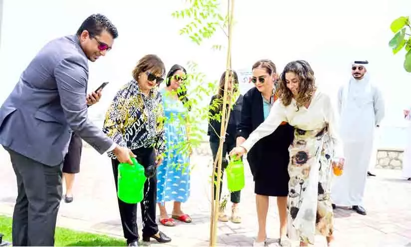 യൂസഫ് ആൻഡ് ആയിഷ അൽമൊയ്യാദ് ഫൗണ്ടേഷൻ വൃക്ഷത്തൈ നട്ടു യൂസഫ് ആൻഡ് ആയിഷ അൽമൊയ്യാദ് ഫൗണ്ടേഷൻ വൃക്ഷത്തൈ നട്ടു