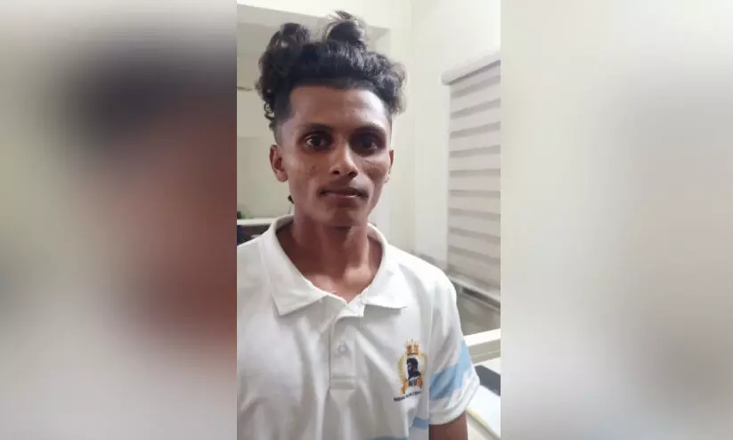 പ്രായപൂർത്തിയാകാത്ത പെൺകുട്ടിയെ പീഡിപ്പിച്ച കേസിൽ രണ്ടുപേർ അറസ്റ്റിൽ