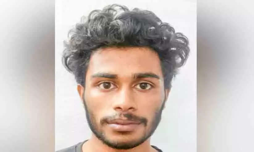 രാസലഹരിയും കഞ്ചാവുമായി യുവാവ് പിടിയിൽ രാസലഹരിയും കഞ്ചാവുമായി യുവാവ് പിടിയിൽ