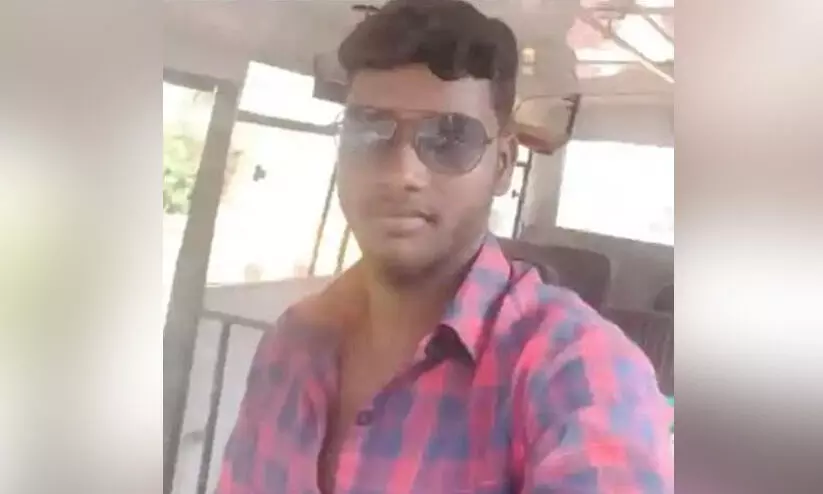 തമിഴ്നാട് സ്വദേശിയായ യുവാവ് സൗദിയിൽ തൂങ്ങിമരിച്ച നിലയിൽ തമിഴ്നാട് സ്വദേശിയായ യുവാവ് സൗദിയിൽ തൂങ്ങിമരിച്ച നിലയിൽ