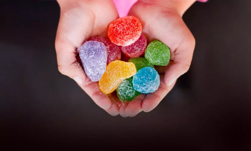 ലഹരി ചേര്‍ന്ന മിഠായി: സ്‌കൂള്‍ പരിസരങ്ങളില്‍ കര്‍ശന പരിശോധന നടത്താന്‍ കലക്ടറുടെ നിര്‍ദേശം