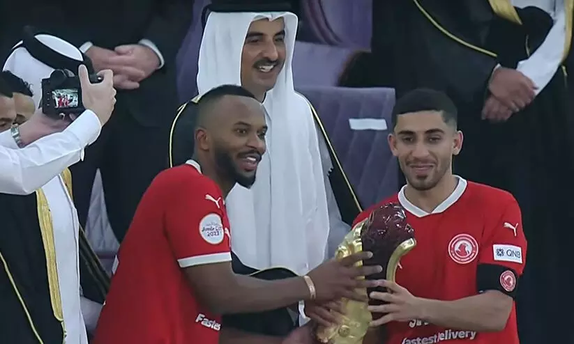 അമീർ കപ്പിൽ അൽ അറബി മുത്തം