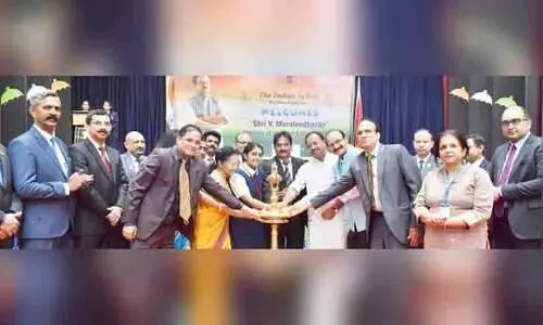 കേന്ദ്രമന്ത്രി വി. മുരളീധരൻ ഇന്ത്യൻ സ്‌കൂൾ സന്ദർശിച്ചു