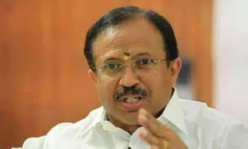 യാത്ര മുടങ്ങിയത് സജി ചെറിയാന്‍റെ പിടിപ്പുകേട് കാരണമെന്ന് വി.മുരളീധരന്‍