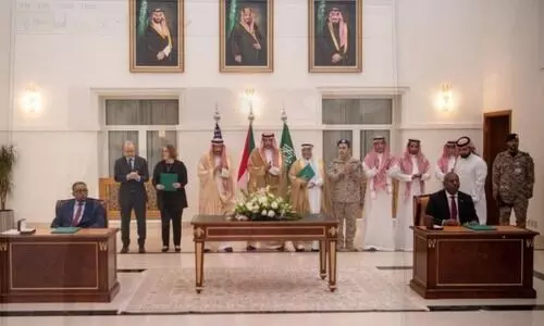 സുഡാൻ സംഘർഷം: സായുധ സേനയും റാപ്പിഡ് സപ്പോർട്ട് ഫോഴ്‌സും പ്രാഥമിക കരാറിൽ ഒപ്പുവെച്ചു