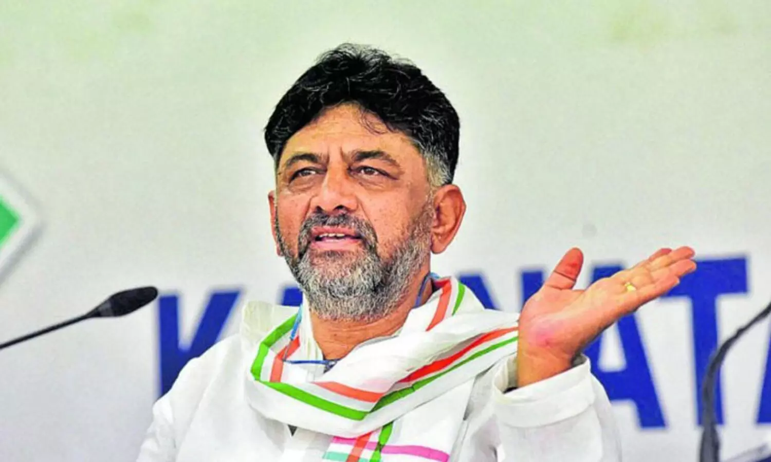 ഡി.കെ ഹീറോയാടാ ഹീറോ...