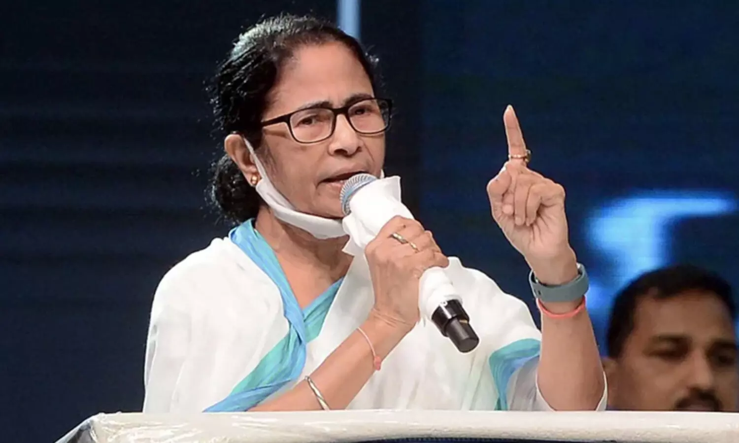 ‘ക്രൂരമായ സ്വേച്ഛാധിപത്യവും ഭൂരിപക്ഷ രാഷ്ട്രീയവും നശിപ്പിക്കപ്പെട്ടു’; കർണാടക തോൽവിയിൽ ബി.ജെ.പിയെ പരിഹസിച്ച് മമത ബാനർജി