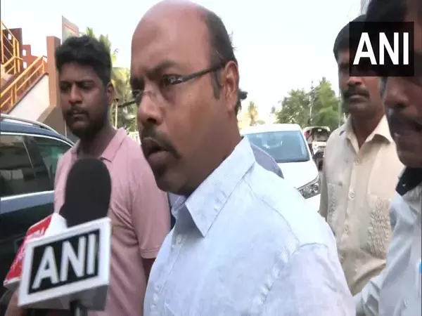 തന്റെ പിതാവ് മുഖ്യമന്ത്രിയാകുമെന്ന് സിദ്ധരാമയ്യയുടെ മകൻ