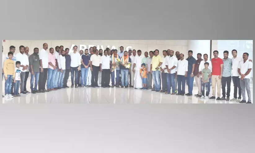 രാഹുൽ മാങ്കൂട്ടത്തിലിന് സ്വീകരണം യൂത്ത് കോൺഗ്രസ് നൽകി രാഹുൽ മാങ്കൂട്ടത്തിലിന് സ്വീകരണം യൂത്ത് കോൺഗ്രസ് നൽകി