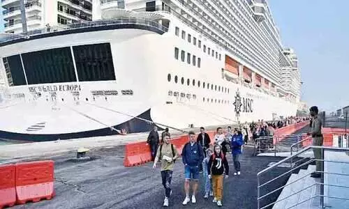 ‘സി​ൽ​വ​ർ ക്ലൗ​ഡ്’​ആ​ഡം​ബ​ര ക്രൂ​സ് ക​പ്പ​ലി​ന് സൗ​ദി​യി​ൽ സ്വീ​ക​ര​ണം